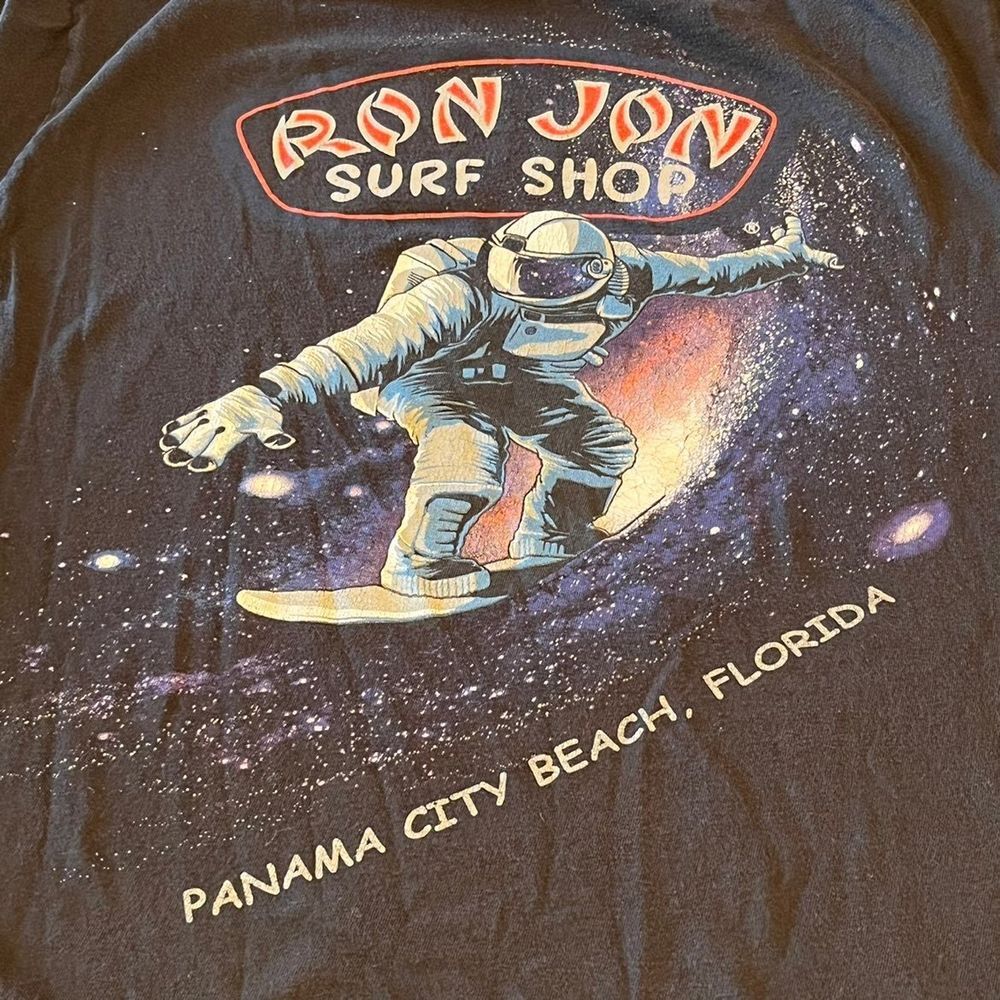 Ron Jon Surf Shop Panama City Beach, FL men's size‎ small black t-shirt.
